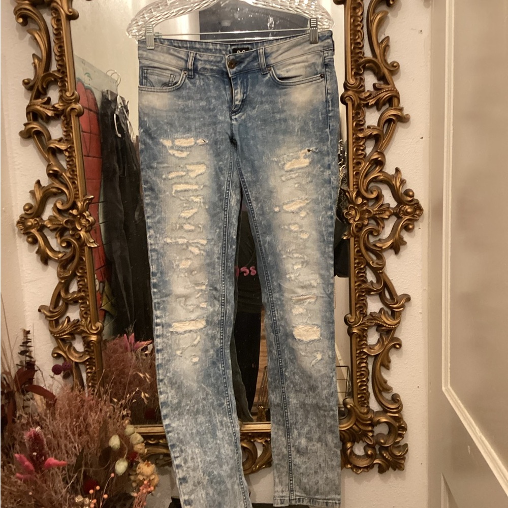Distressed Light Blue Women's Jeans